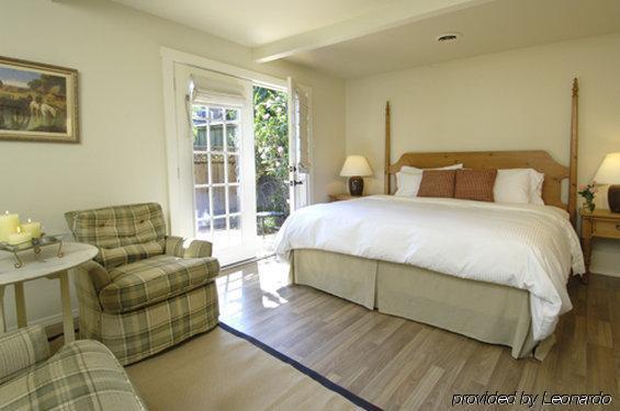 Wine Country Inn Jacksonville Room photo