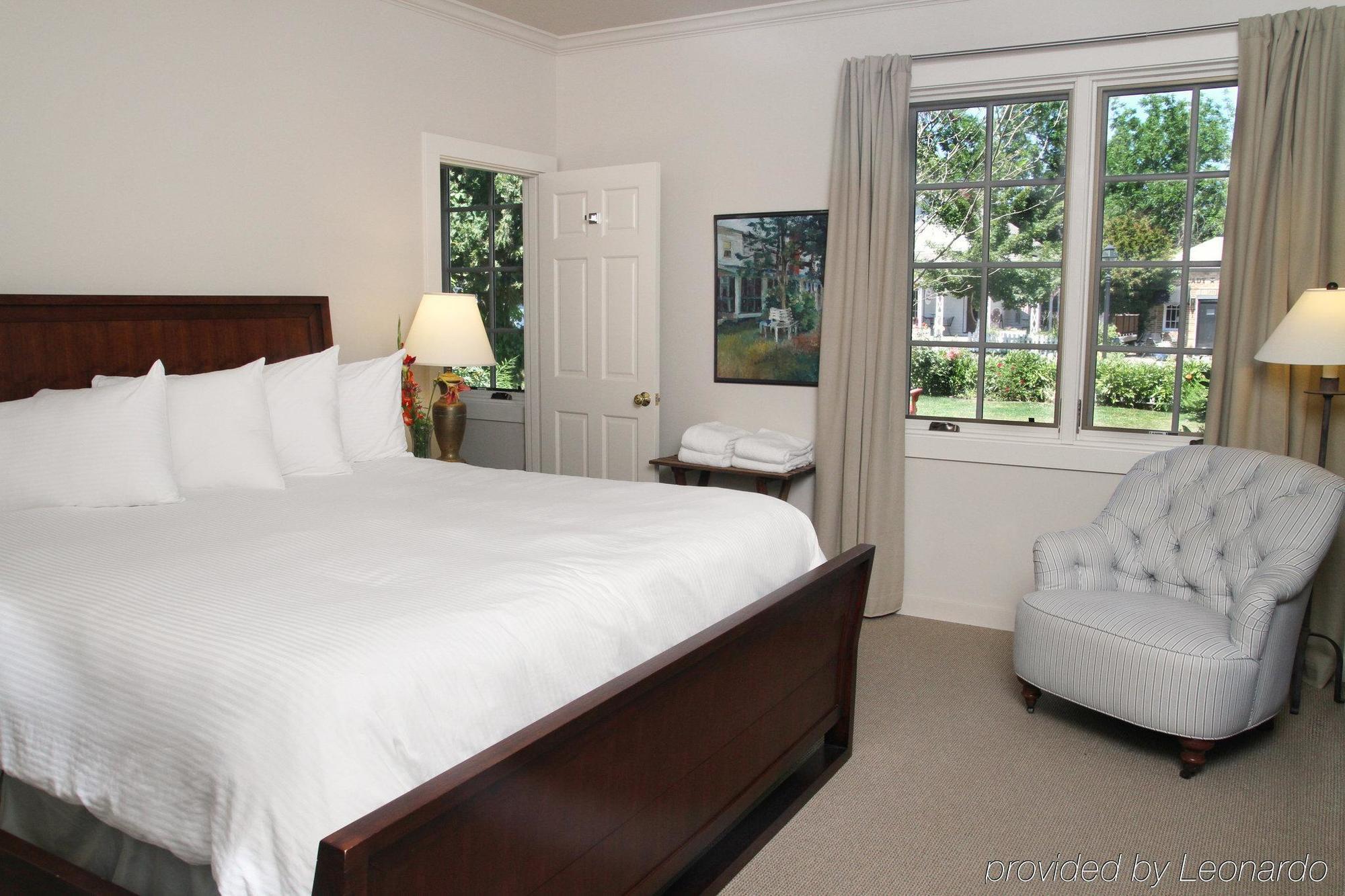 Wine Country Inn Jacksonville Exterior photo