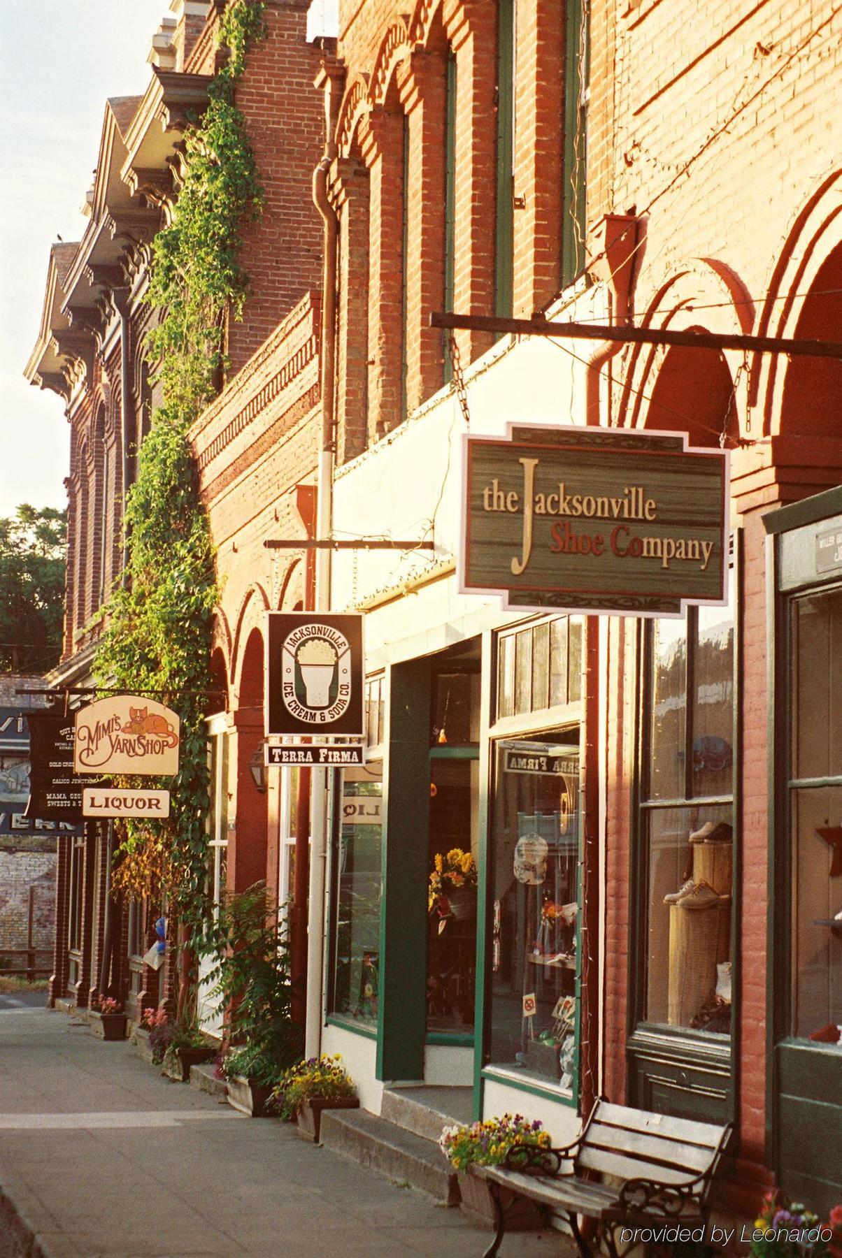 Wine Country Inn Jacksonville Amenities photo