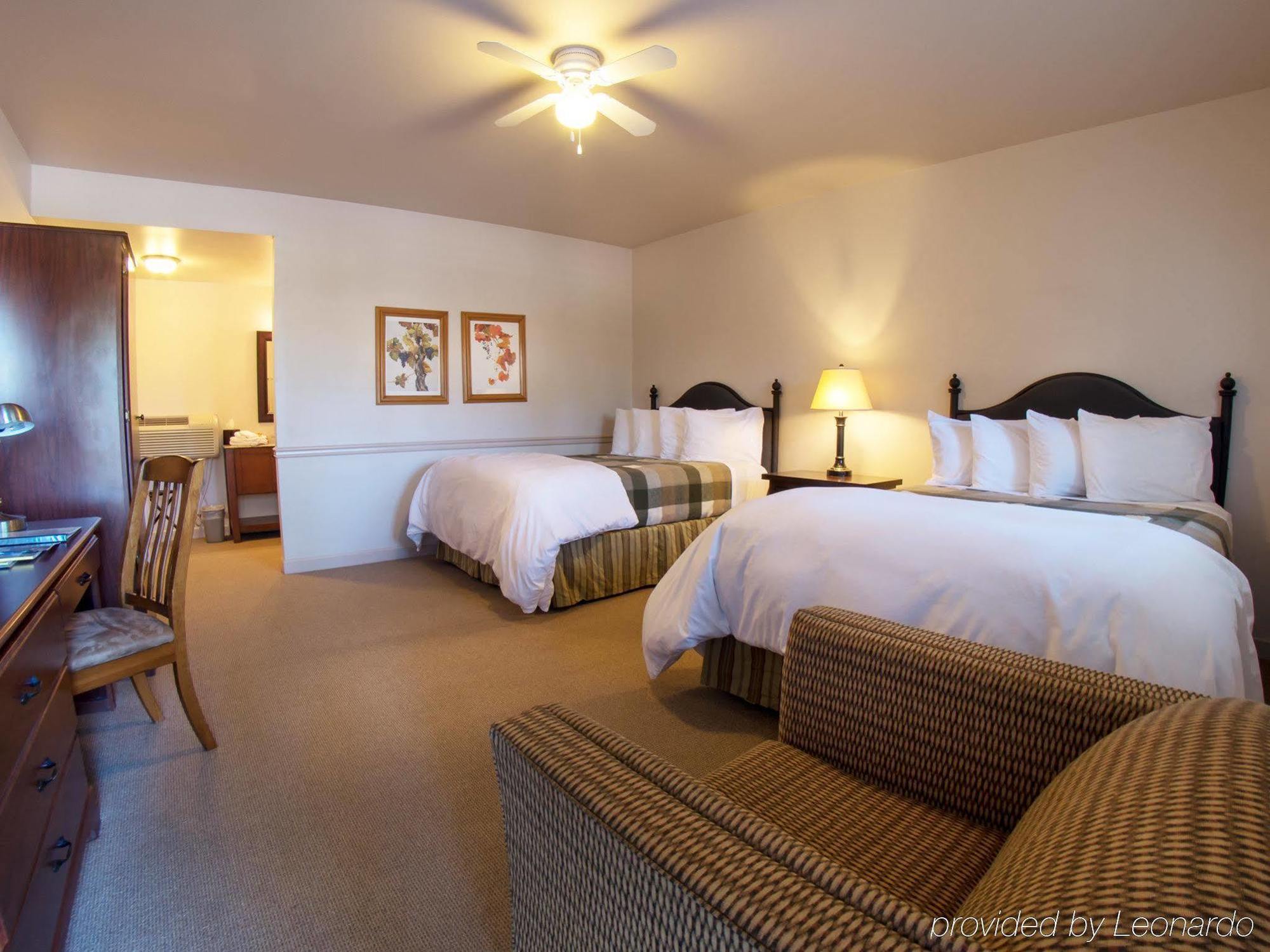Wine Country Inn Jacksonville Exterior photo